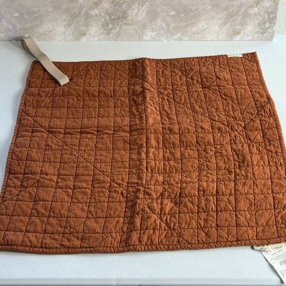 Makemake Portable Changing Pad Changing Mat Organic Cotton Quilted 22.5" x 23" - Picture 1 of 11